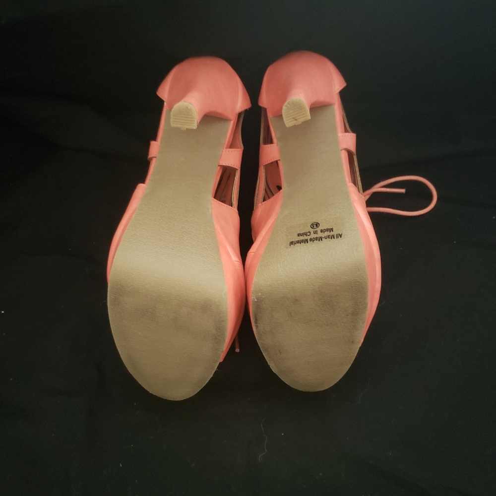 Shoes - Picture 2 of 3